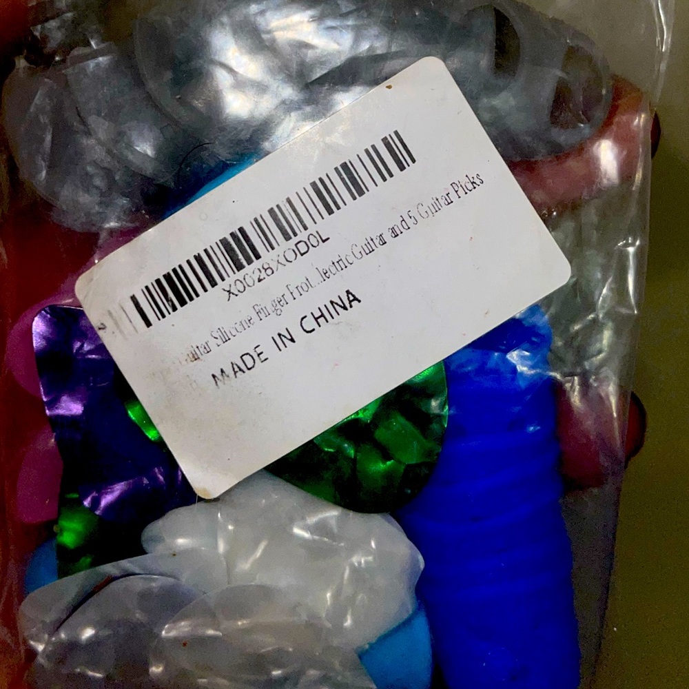 Guitar finger gaurds and picks